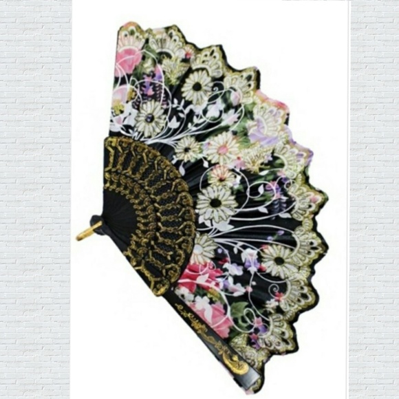 Traditional Fan - Picture 2 of 2